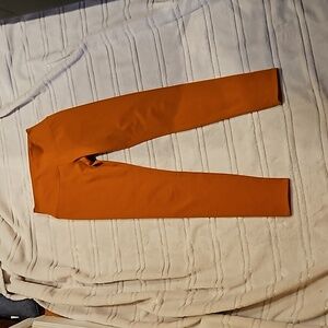 Alo yoga orange leggings